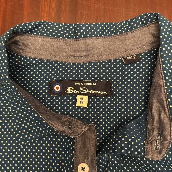 NWT Ben Sherman turquoise dotted casual boys shirt size XL - Picture 2 of 4